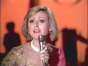 Звенит январская вьюга -- Нина Бродская-1977