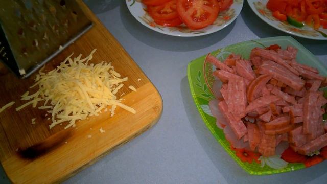Рецепт Сытной Домашней Пиццы в духовке .Самая вкусная Домашняя Пицца.Пицца по домашнему рецепт смотреть онлайн