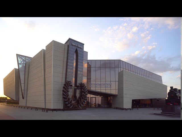 Фасад из керамогранита Laminam и меди KME смотреть онлайн