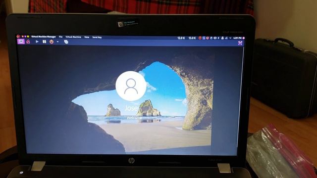 Showing off with 2 instances of Linux and Windows 10 LTSC on one laptop смотреть онлайн