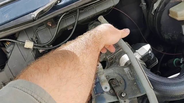 2003 Dodge Sprinter Changing Wiper Assembly the easy way смотреть онлайн