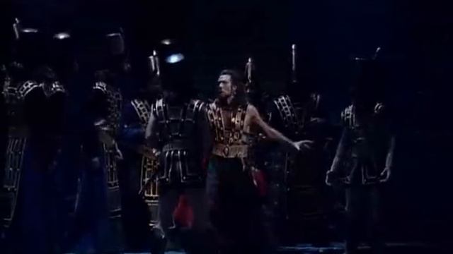 Samuel Ramey is Assur смотреть онлайн