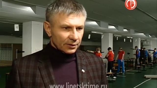 В селе Конь-Колодезь появится современное фут... смотреть онлайн