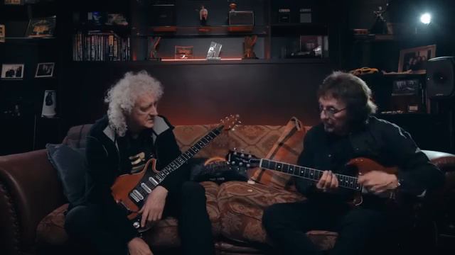 Brian May and Tony Iommi play Black Sabbaths Paranoid Guitar World httpswww.youtube.com