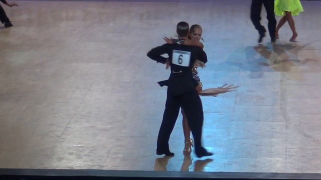 Umberto Gaudino - Louise Heise | Moscow GS LAT 2017 | 1/4 Rumba смотреть онлайн