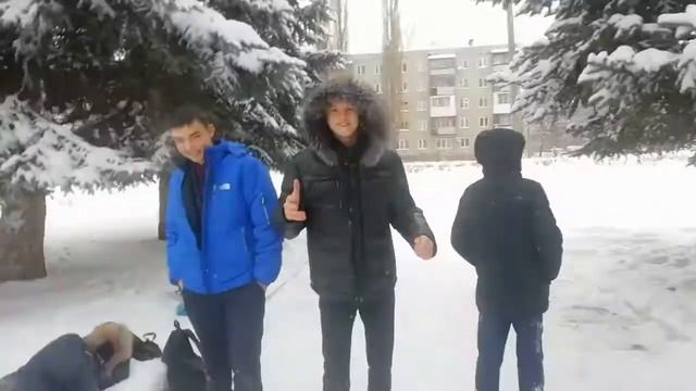 Амир Уралавич, в гостях у татара и русского. Снег летом? смотреть онлайн