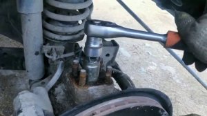 УАЗ патриот сломалась рулевая сошка.