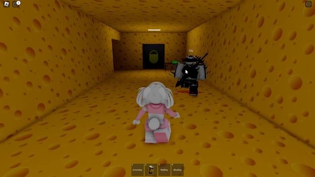 ЗЛАЯ КРЫСА ОХОТИТСЯ ЗА МНОЙ ! ПОБЕГ ИЗ СЫРНОГО ЛАБИРИНТА ? CHEESE ESCAPE ROBLOX смотреть онлайн