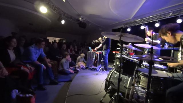 HG FunkTronic Live in Berlin 2nd HG펑크트로닉 베를린공연 2번째 смотреть онлайн
