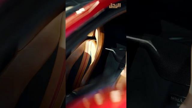 سرعتها القصوى 211 ميلا في الساعة.. سيارة Ferrari 812 Superfast смотреть онлайн