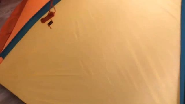 Пляжная палатка. Распаковка и обзор. Как укрыться от солнца на пляже.