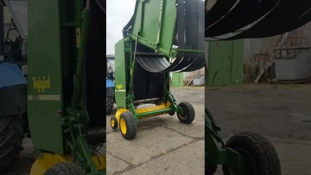 Рулонный ременной пресс-подборщик Джон Дир 550 из Европы. Доставка без предоплаты,тел.89581110651 смотреть онлайн
