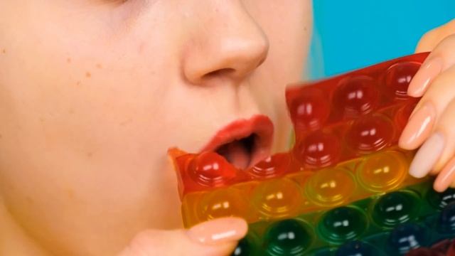 Кто лучше нарисует предмет, получит его Челлендж #2 от RaPaPa Challenge смотреть онлайн