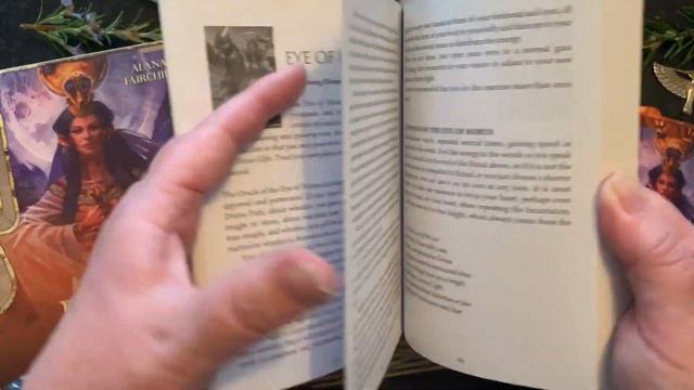 Isis oracle deck by Alana Fairchild review, flip through #oraclecards #flipthrough смотреть онлайн