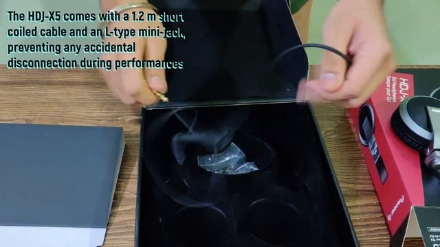 Pioneer HDJ X5 Detailed & Informative Unboxing смотреть онлайн