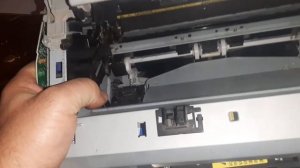 Принтер HP LJ P1102 треск при включении.