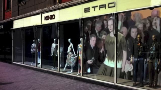 Проекционная витрина для компании «Kenzo»