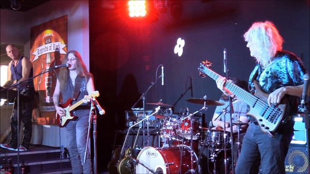 LOR-2020 Howie G "Walking in my Shadow" смотреть онлайн