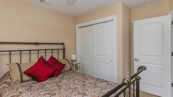 New & Contemporary Home Easy NYC Commute | Metuchen | CHBO