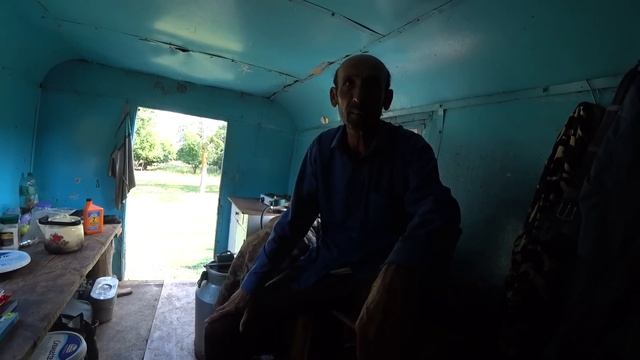 ИСКАЛИ металл, А ПОМОГЛИ НУЖДАЮЩЕМУСЯ ЧЕЛОВЕКУ... смотреть онлайн