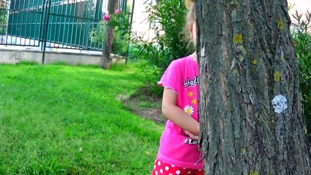 Весёлые детские шалости, Вредные Детки Учат цвета с Липкой лентой Learn Colors смотреть онлайн