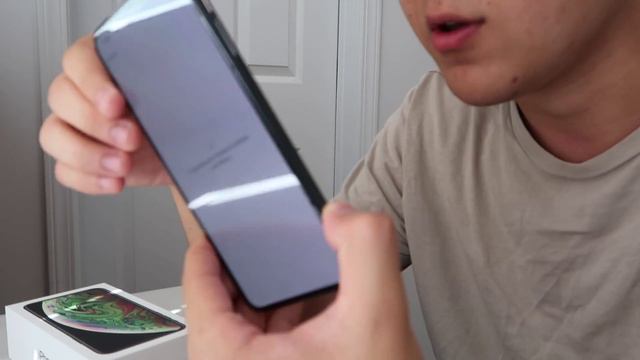 I bought Iphone XS MAX for $1249 and REGRET IT (Купил iPhone XS MSX за $1249 и ПОЖАЛЕЛ ) смотреть онлайн