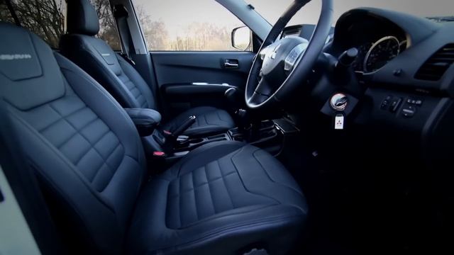 Mitsubishi L200 vs Nissan Navara vs Volkswagen Amarok video 1 of 4 смотреть онлайн