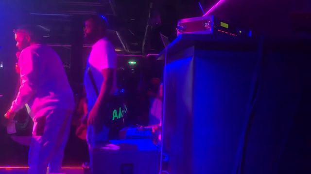 Jossy Joe & Wadada live on stage in Torino смотреть онлайн