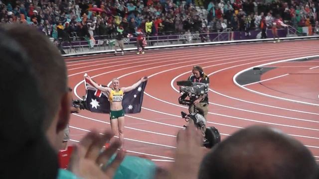 Sally Pearson and the groovy Segway смотреть онлайн