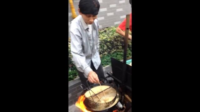 Планета КНР. Вонючий тофу. 臭豆腐 смотреть онлайн