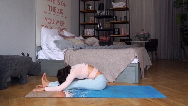 Утренняя йога | Зарядка для активного дня | 12 минут | Как легко проснуться смотреть онлайн