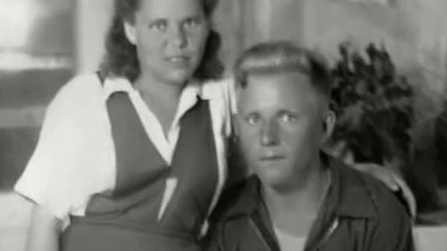 Я РИСУЮ Исполнение Вараксина Нина Слова Вероники Горбуновой смотреть онлайн