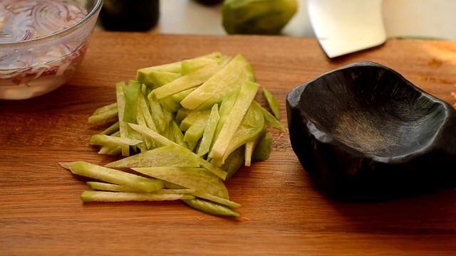 Сочный салат из зеленой редьки смотреть онлайн