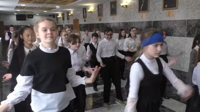 Педагоги и учащиеся школы "Гармония" г. Ижевска Удмуртской Республики смотреть онлайн