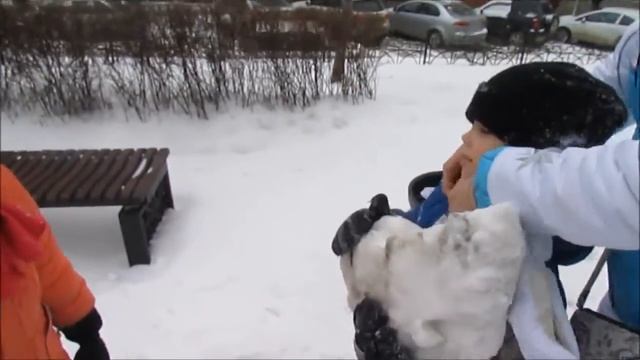 Ростов-на-Дону зима снег.Ростов зимняя Пушкинская.КоляНика отдых в зимнем Ростов на Дону. смотреть онлайн