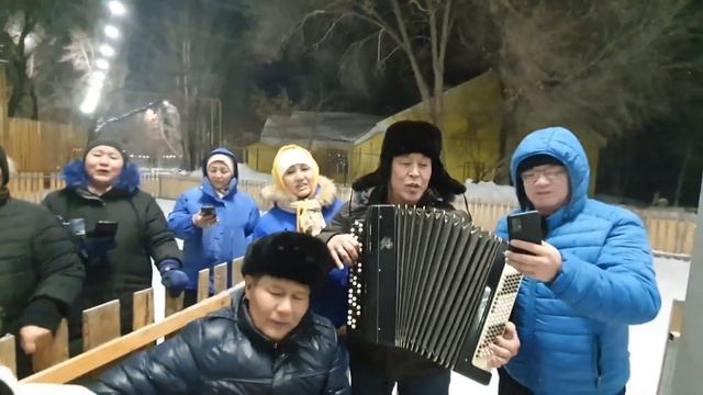 🔔 Концерт при любой погоде! Канат Айтбаев с друзьями поют в Актобе при -21 (SUB) смотреть онлайн