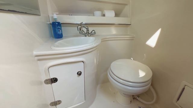 А вы уже прокатились по рекам и каналам СПБ ? Если нет , то Пора на катер ?️ смотреть онлайн