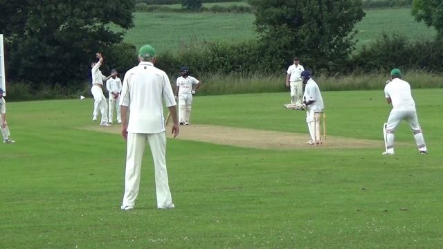 epic Run out FAIL - close run chase! Funny cricket WALTON VILLAGE CRICKET vs LEICESTER CRICKETERS смотреть онлайн