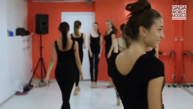 GAGA WORLD MODELS смотреть онлайн