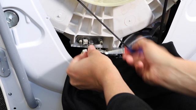 How to Replace a Hotpoint Washing Machine Heating Element 1700W смотреть онлайн