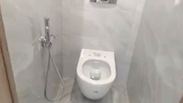 Подвесной унитаз со скрытым монтажом.Попробуйте, пондравится)))) смотреть онлайн