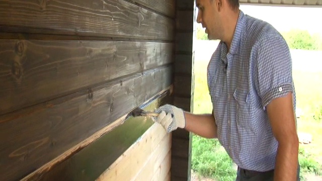 Чем покрасить деревянный дом из клееного бруса. Шлифовка и пропитка. Могута Нижний Новгород смотреть онлайн