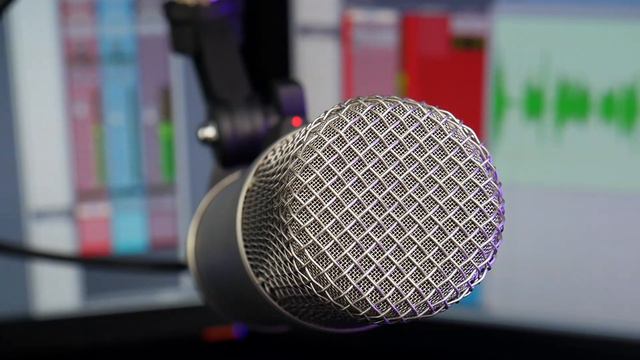 RODE BROADCASTER Large Diaphragm Broadcast/Podcast Condenser Microphone - REVIEWED смотреть онлайн