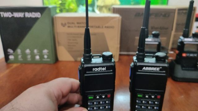 "Универсальный солдат". Короткий обзор Radtel RT850 и попутно Abbree AR518. смотреть онлайн