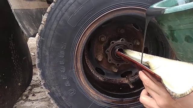 #5 Cara memasukan oli gardan/Differential mitsubishi canter tanpa menggunakan alat pompa oli смотреть онлайн