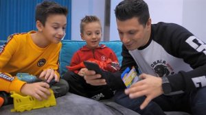 ВЫГНАЛИ Папу Забрали ВСЕ Подарки !