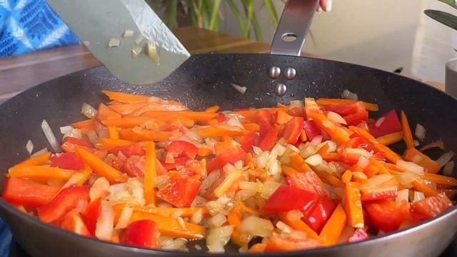 Ein Einfaches Hühnchen-Kohl-Rezept! Einfach Und Schnell Zu Kochen!