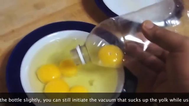 Отделяем желток от яйца смотреть онлайн