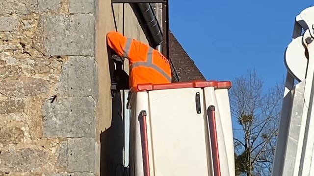 The Chateau Diaries: BACK TO LALANDE! смотреть онлайн