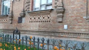 Очень красивая, старинная кладка из кирпича!